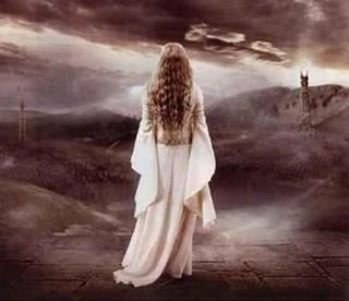 A Mulher de Branco: O Fantasma que Assombra Culturas pelo Mundo