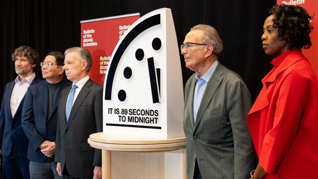 O Relógio do Juízo Final: A Medida do Fim da Humanidade